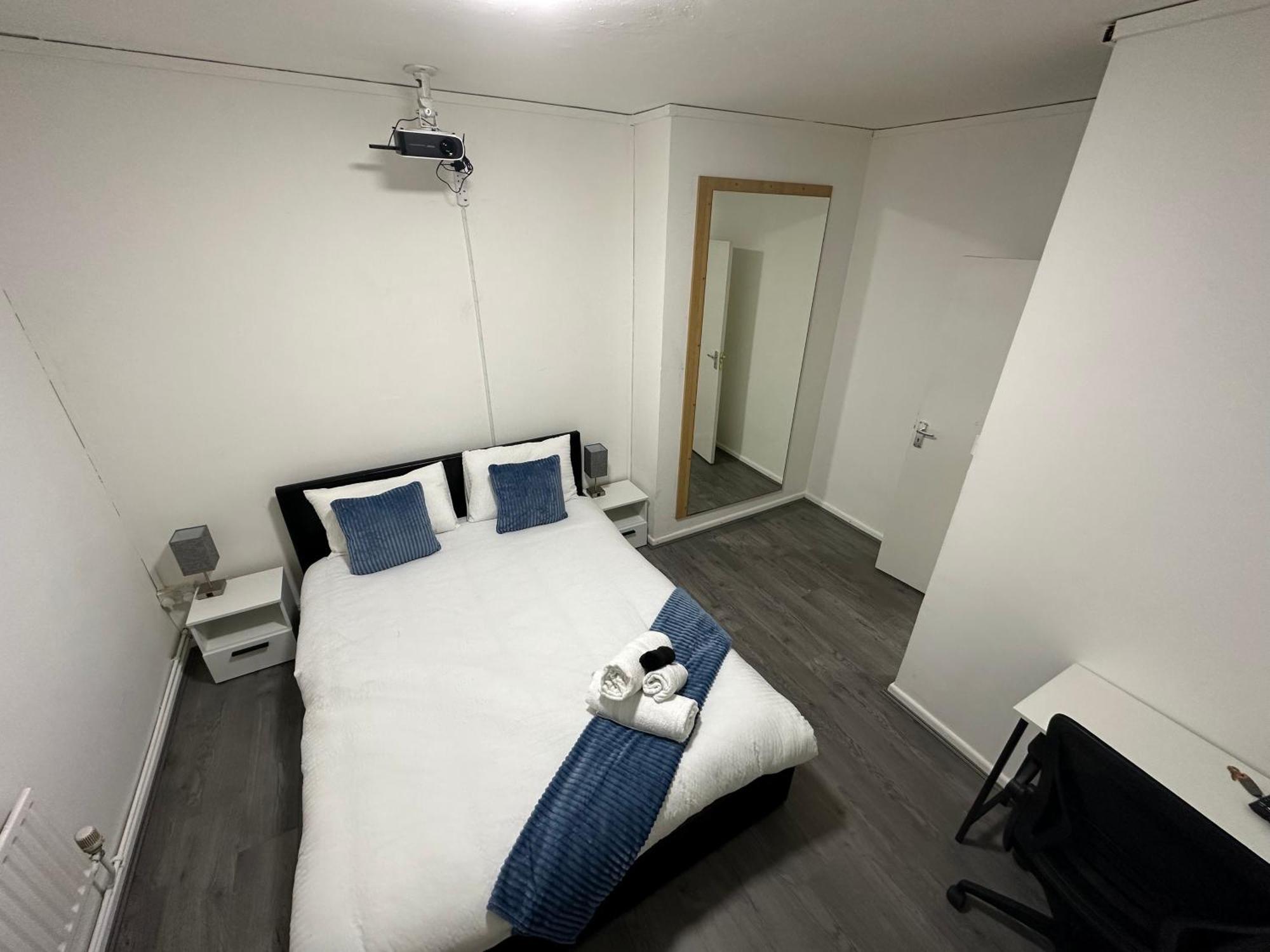 Unique Double Bedroom Appartement Londen